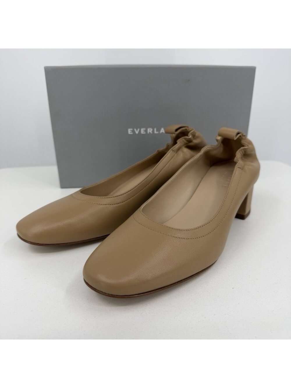 Everlane Italian Leather Day Heel Light Taupe 8.5 Women's Elastic Back Comfort